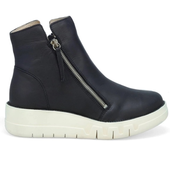 Mix Mooz Lando Wedge Sneaker - Picture 2 of 13